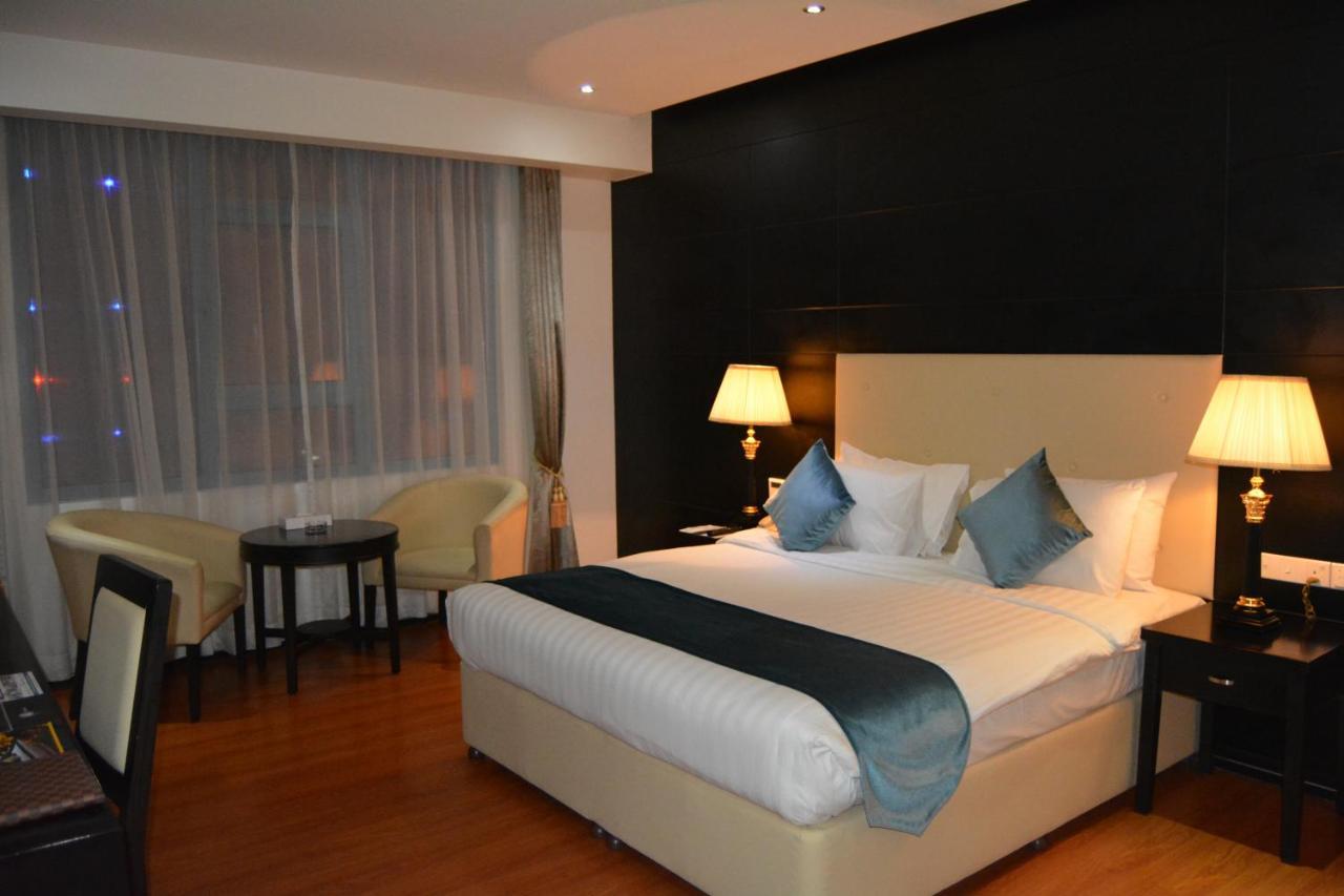 The Olive Hotel, Juffair Manama Exterior foto